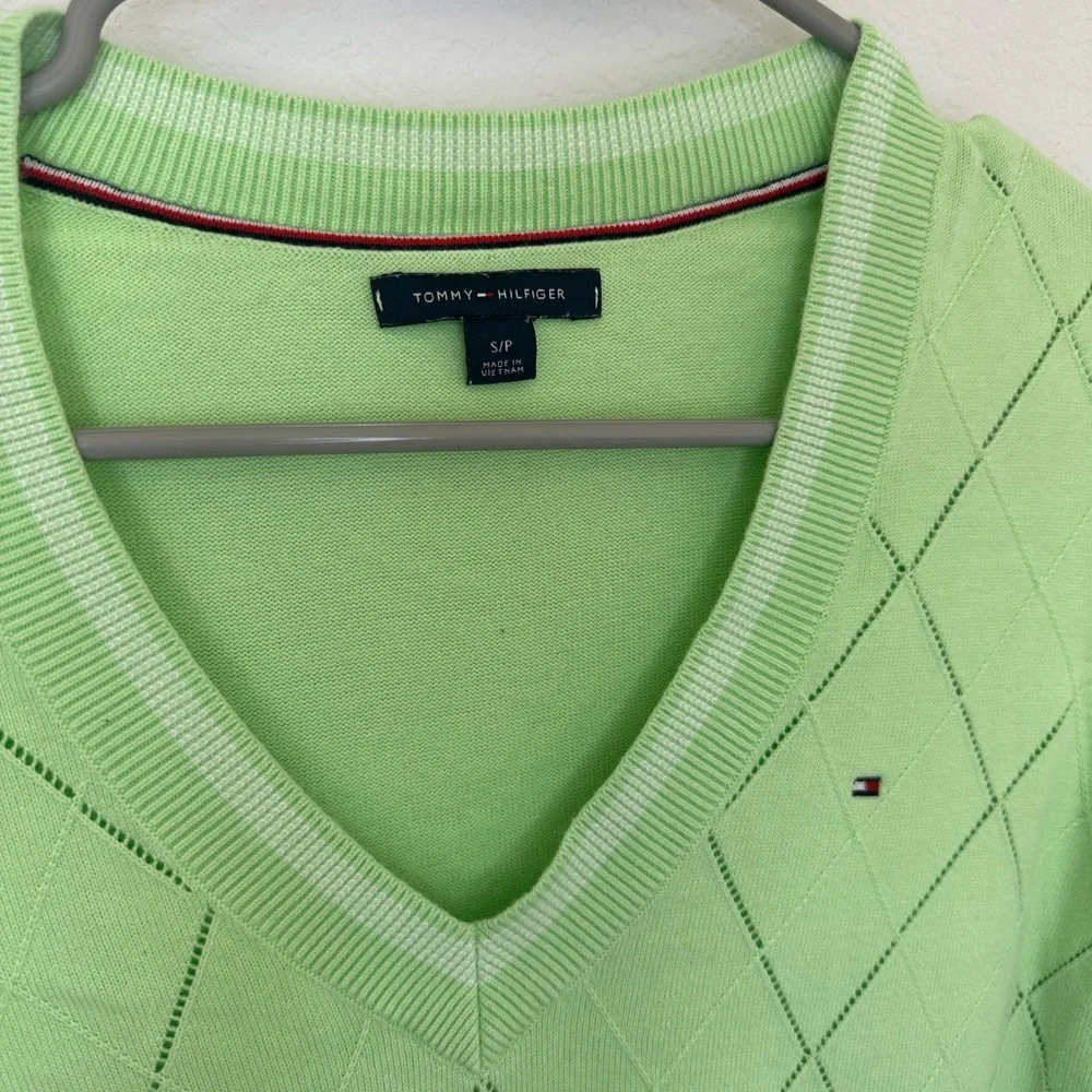 Tommy Hilfiger Women’s Lime Green Golf Long Sleeve Sweater Top Small - Picture 3 of 3